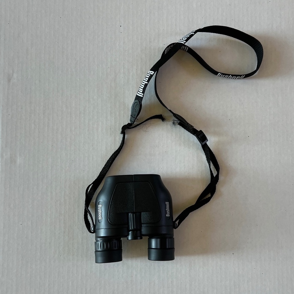 2901 Bushnell 16 x 50 FOV 182FT & 7-15 x 25 1000yds Power View Binoculars